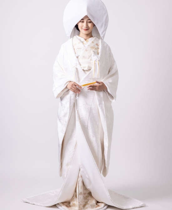 Fiore Bianca KIMONO JINJYA フィオーレ　ビアンカ　神社　神社挙式　着物　白無垢　色打掛　神社婚　神前式