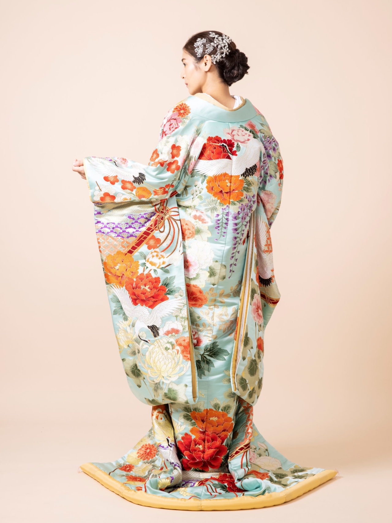 Fiore Bianca KIMONO JINJYA フィオーレ　ビアンカ　神社　神社挙式　着物　白無垢　色打掛　神社婚　神前式