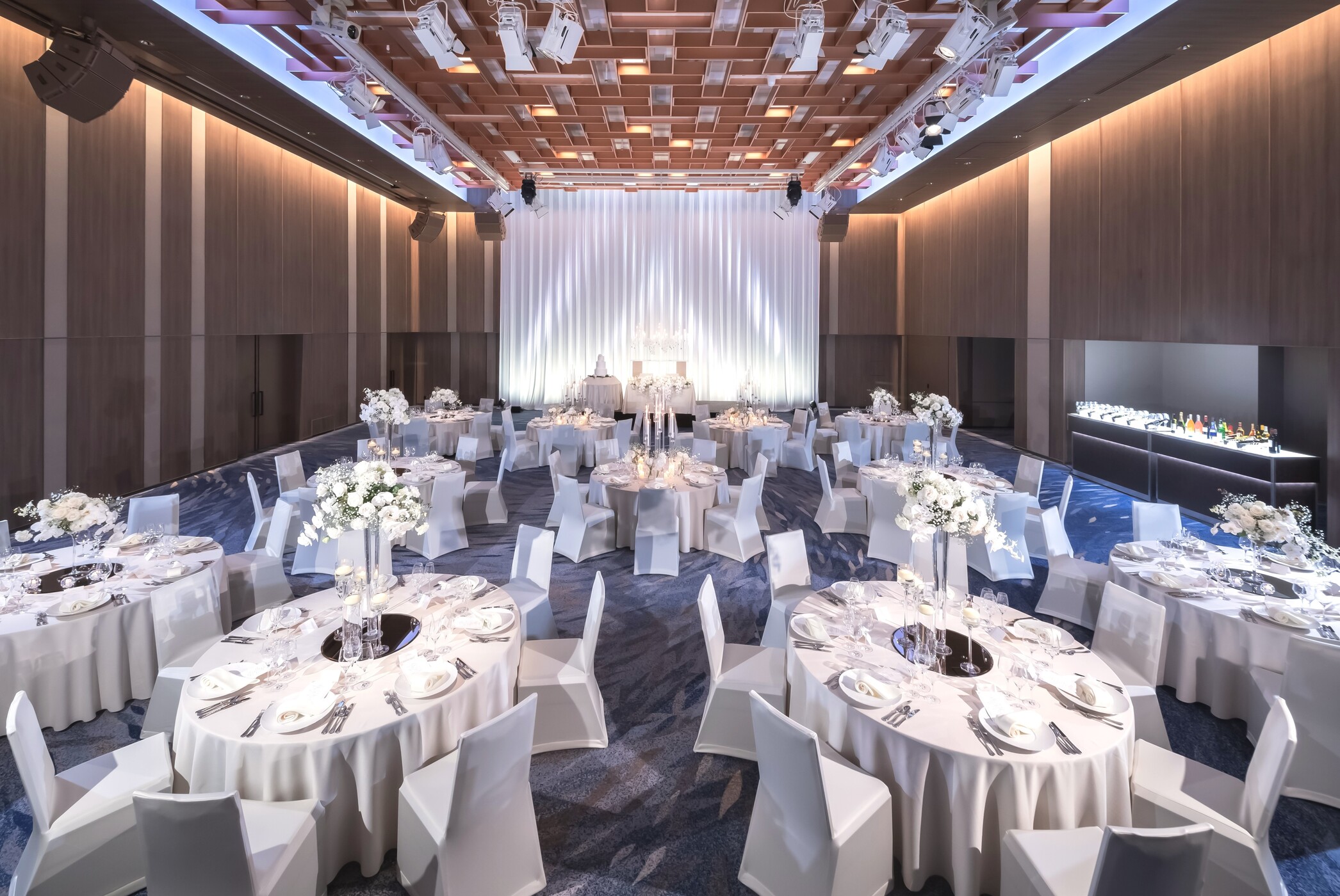 THE BALL ROOMイメージ01