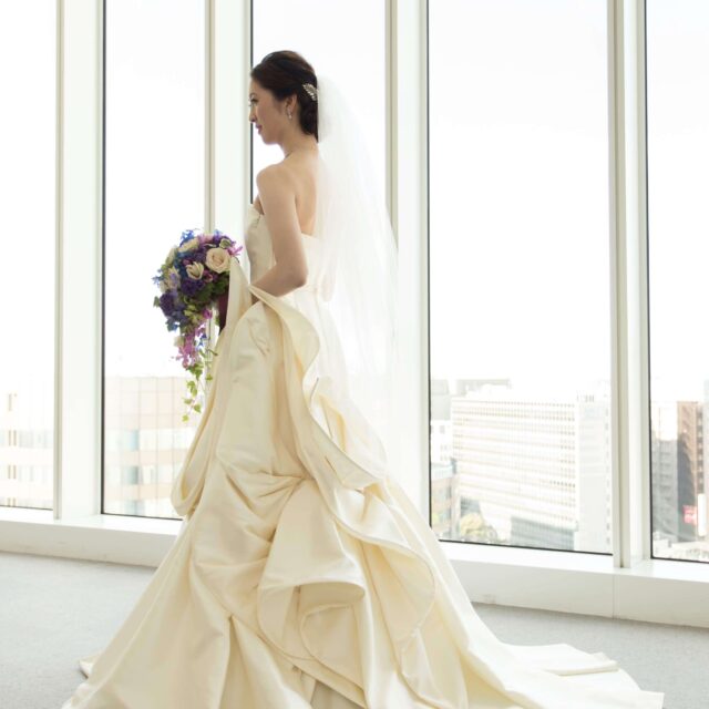 福岡　結婚式　ハカタギグランヒューリ　ウェディングドレス　JUNO