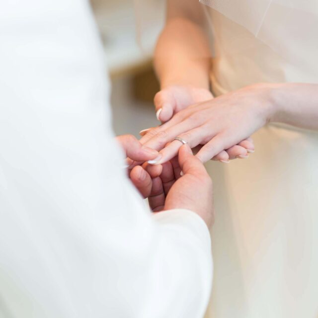 福岡　結婚式　ハカタギグランヒューリ　チャペル　人前式