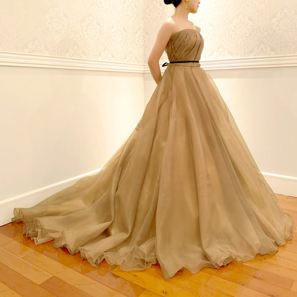 Fiore Bianca(フィオーレビアンカ)オリジナルカラードレス　Aライン　オーガンジー