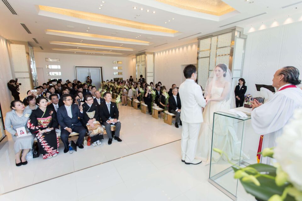 福岡　結婚式　ハカタギグランヒューリ　チャペル　教会式