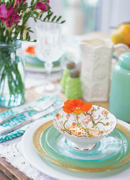 https://houseandhome.com/gallery/photo-gallery-summer-table-decorating/2/