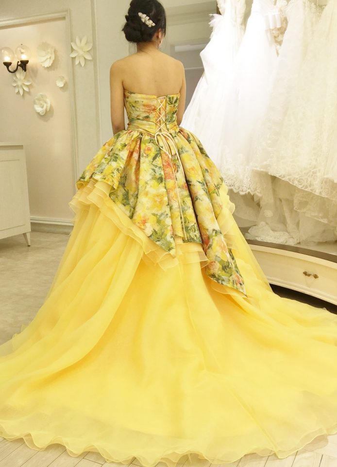フラワープリント黄色のカラードレス