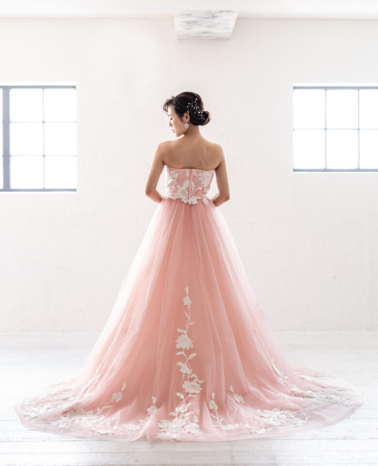 Fiore Biancaのピンクのカラードレス