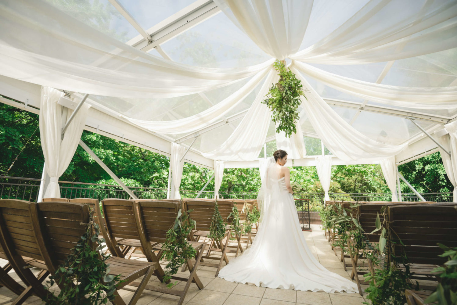 結婚式場のタイプ ホテル 専門式場 レストラン ゲストハウス 神社の違いや特徴のまとめ ドレッシーズ