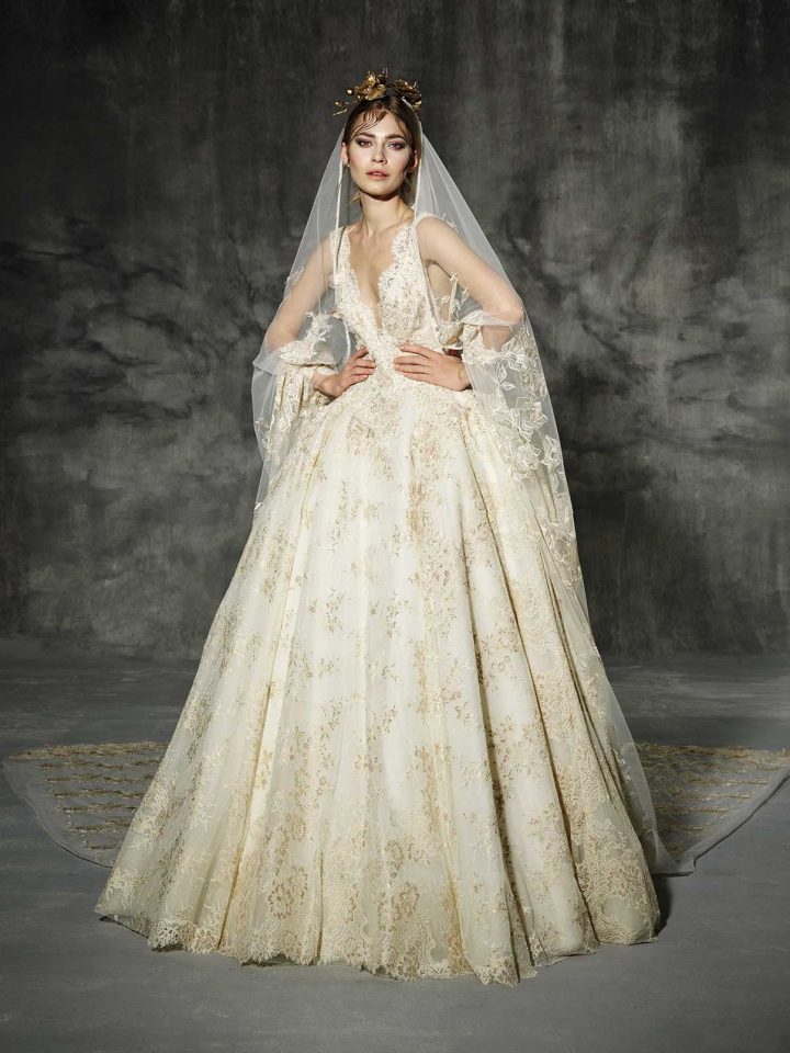 http://www.yolancris.com/v/wedding-gowns-2016/couture/1076-llunas/